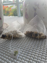 Load image into Gallery viewer, Love Tea Woman